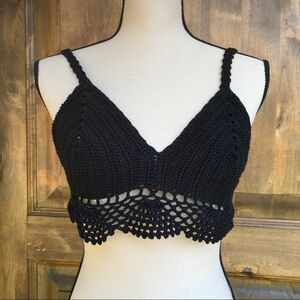 Black Crochet crop top 🌻